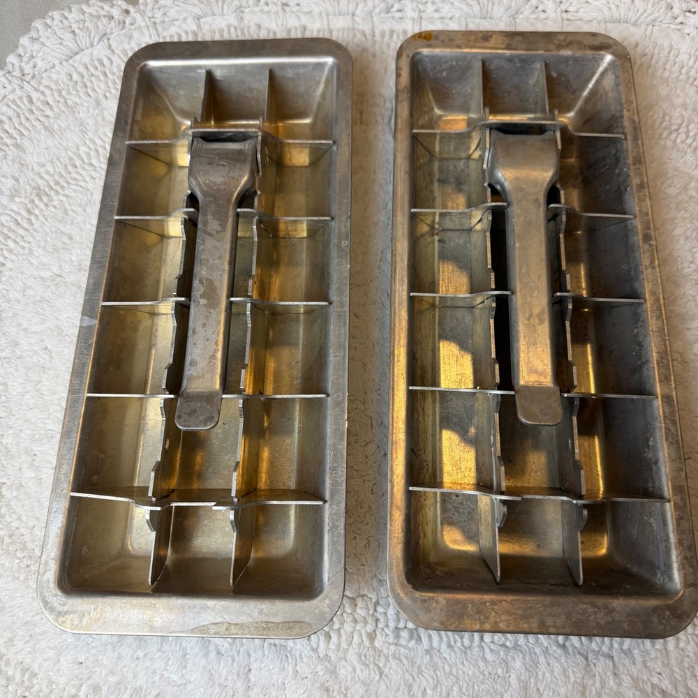 Vintage Metal Ice Cube Tray Set Quick Release Lever Retro Barware Kitchen Decor